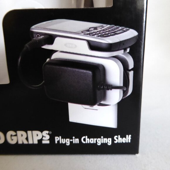 NEW OXO GOOD GRIPS WHITE PLUG-IN CELL PHONE CHARGING SHELF - Picture 2 of 8
